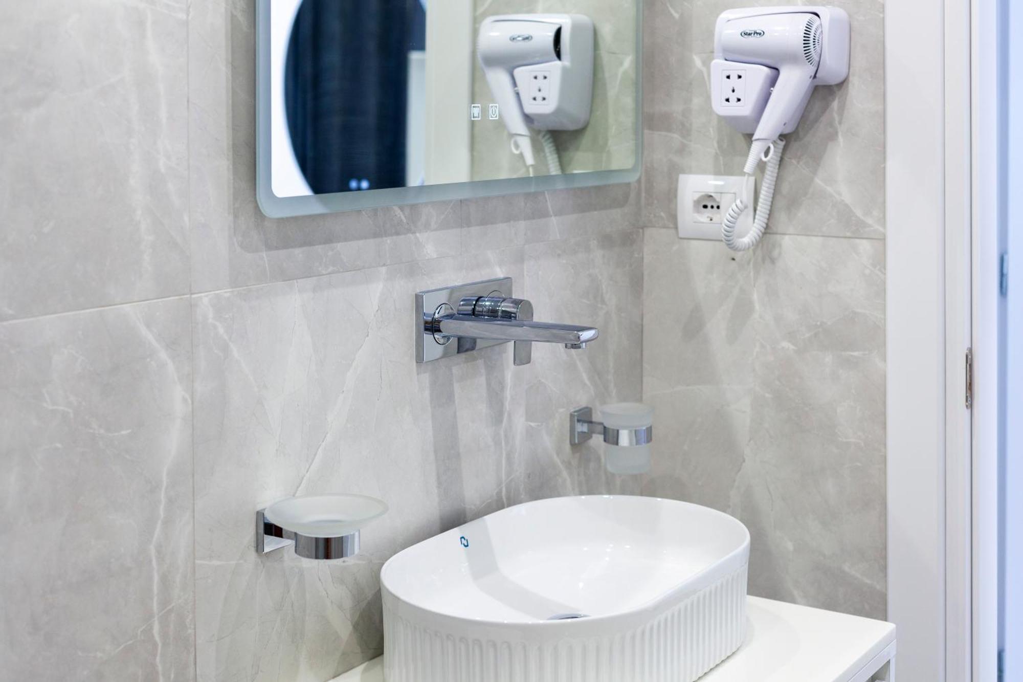 Ionio Rooms Himare Esterno foto
